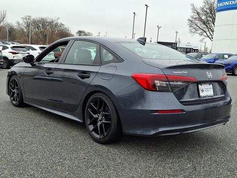 Used 2023 Honda Civic Sport image 5