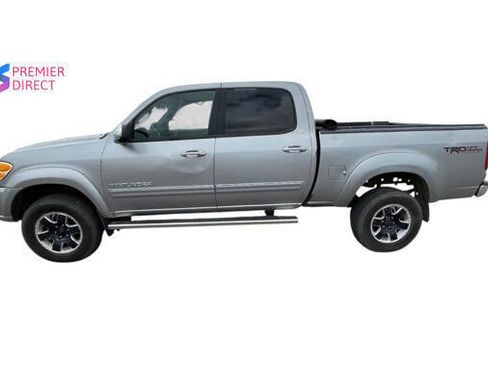 Used 2004 Toyota Tundra SR5 AWD/4WD image 2