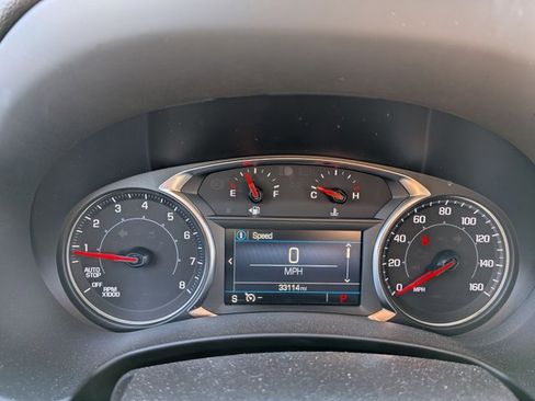 Used 2023 GMC Terrain SLE w/ Driver Convenience Package image 10