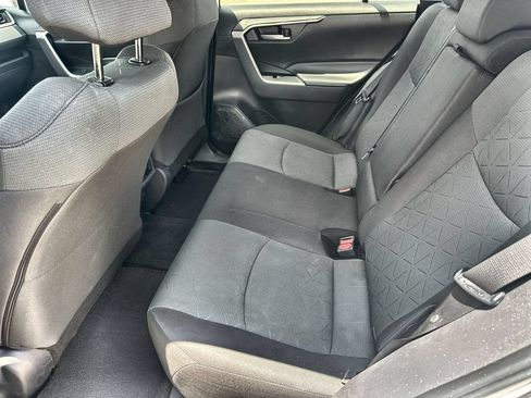 Used 2023 Toyota RAV4 XLE FWD image 16