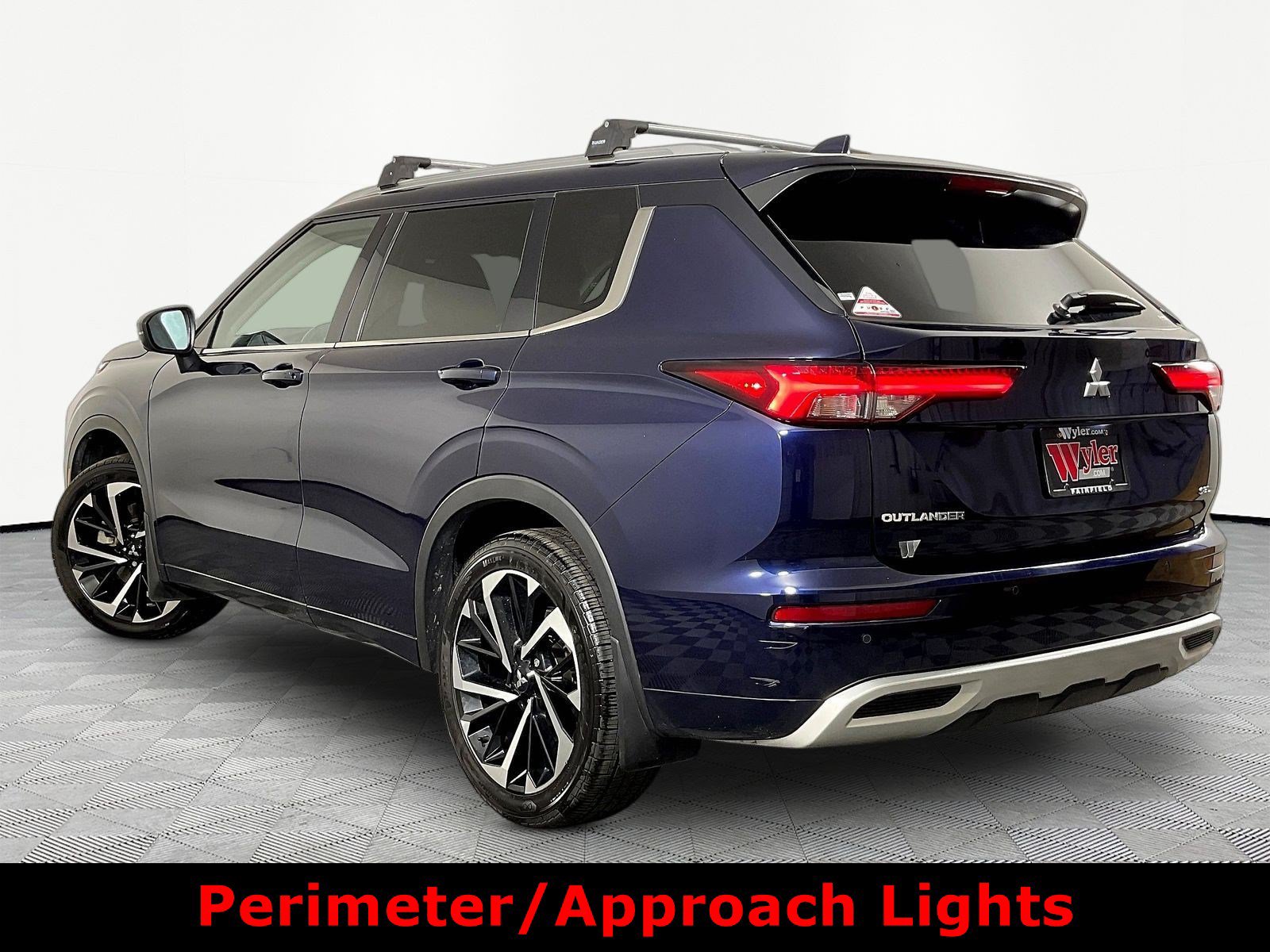 Used 2023 Mitsubishi Outlander SEL AWD/4WD image 4