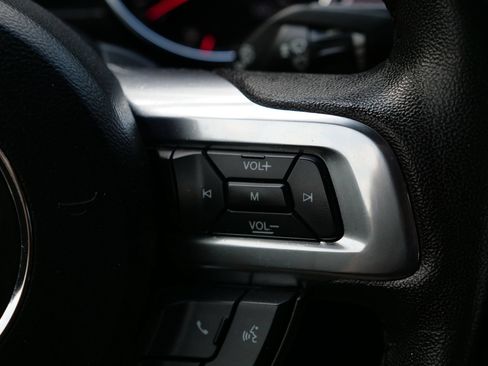 Used 2017 Ford Mustang Coupe RWD image 24