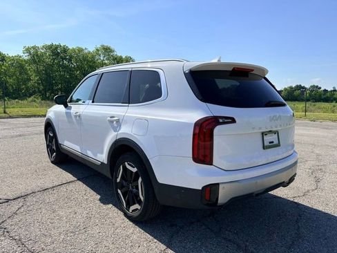 Used 2023 Kia Telluride S w/ S Sunroof Package AWD/4WD image 3