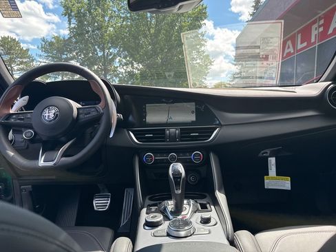 New 2025 Alfa Romeo Giulia Intensa w/ Driving Assist Package image 15