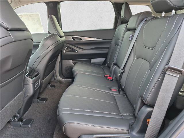 New 2027 INFINITI QX60 Luxe FWD image 16