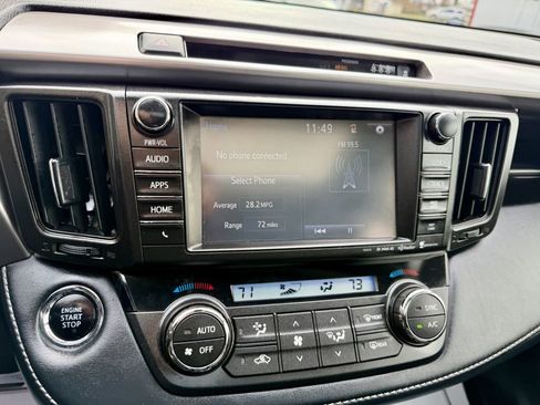 Used 2018 Toyota RAV4 Limited w/ All Weather Liner Package image 12