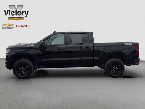 Used 2023 Chevrolet Silverado 1500 LT Trail Boss w/ Convenience Package II AWD/4WD image 3