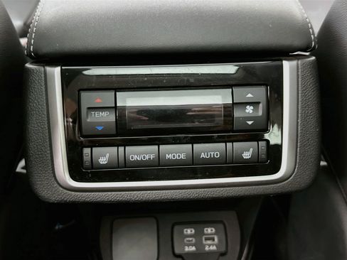 Used 2023 Subaru Ascent Limited w/ Technology Package AWD/4WD image 28