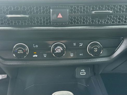 Used 2024 Honda HR-V LX image 14