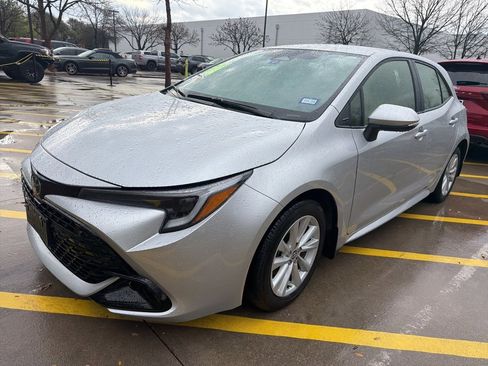 Used 2024 Toyota Corolla SE image 1