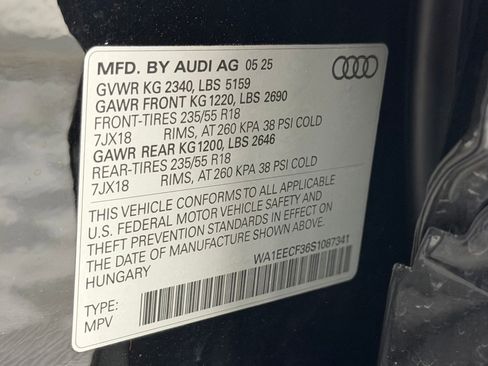 Certified 2025 Audi Q3 2.0T Premium Plus w/ Premium Plus Package image 22