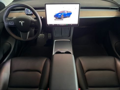 Used 2022 Tesla Model Y Performance AWD/4WD image 3