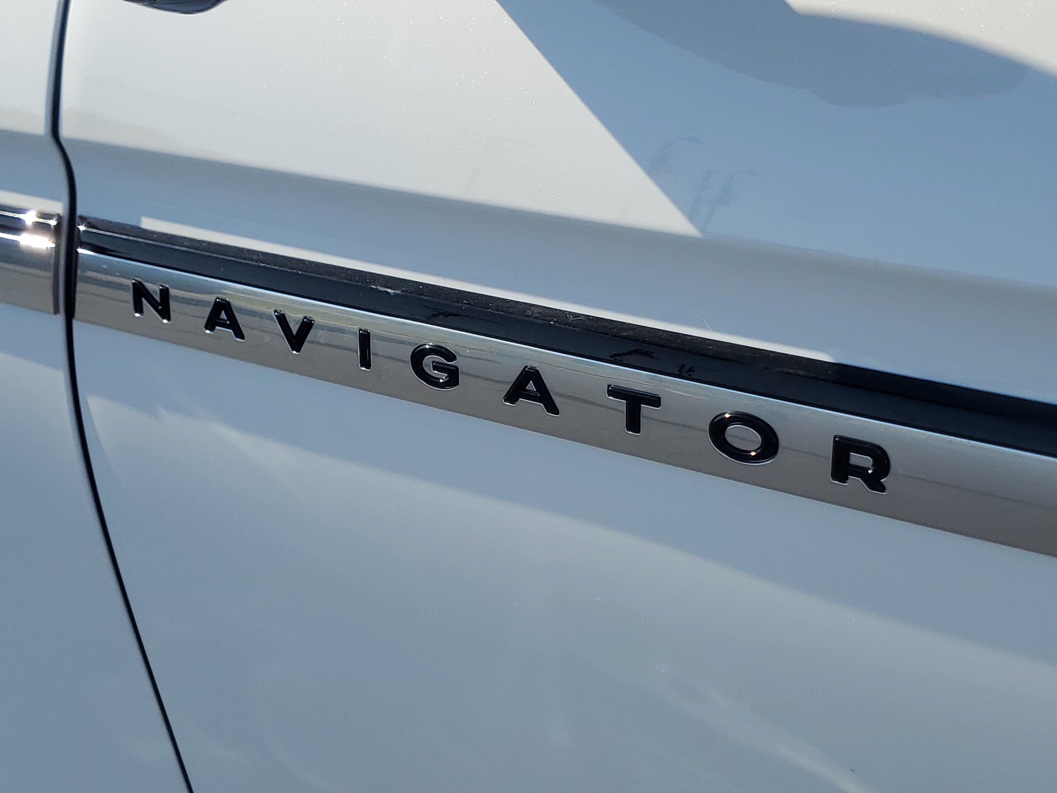 New 2027 Lincoln Navigator Reserve AWD/4WD image 7