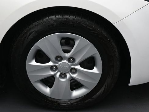 Used 2018 Kia Forte LX w/ LX Popular Package FWD image 37