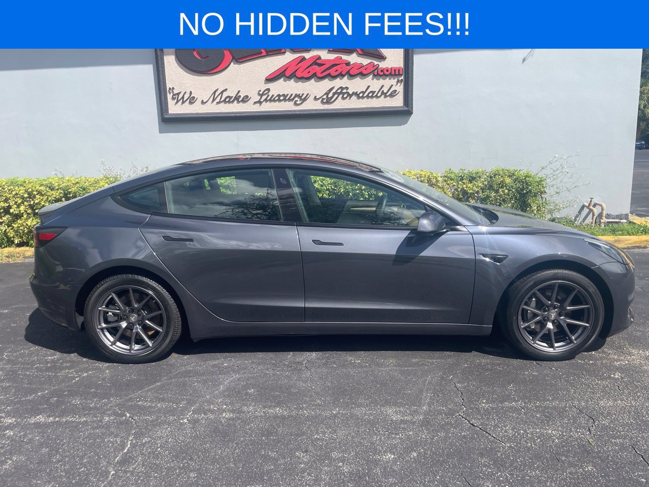 Used 2023 Tesla Model 3 Standard Range RWD image 3