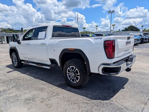 Used 2025 GMC Sierra 2500 SLT AWD/4WD image 5
