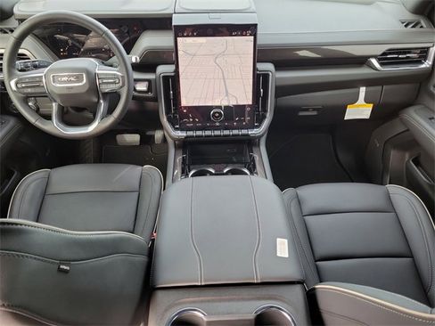 New 2026 GMC Yukon XL Elevation image 18