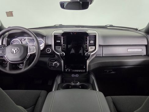 New 2026 RAM 1500 4x4 Crew Cab image 35
