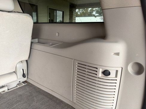 Used 2013 Chevrolet Suburban LT w/ Luxury Package image 34