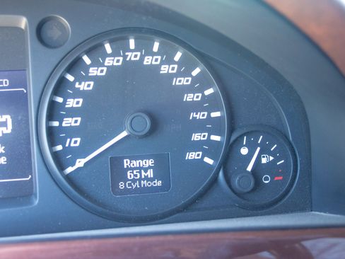 Used 2013 Chevrolet Caprice RWD image 29