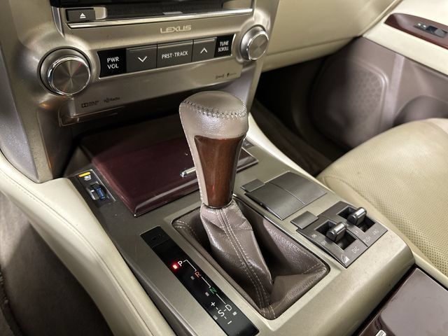 Used 2019 Lexus GX 460 Premium w/ Premium Package AWD/4WD image 16