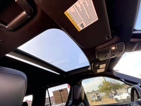 Used 2021 Lincoln Navigator Reserve w/ Luxury Package image 29