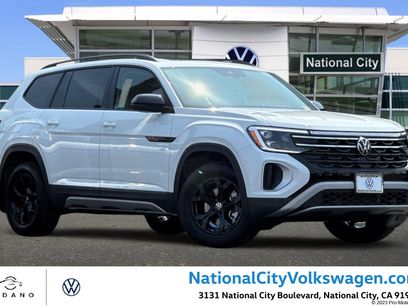 New 2025 Volkswagen Atlas Peak Edition SE