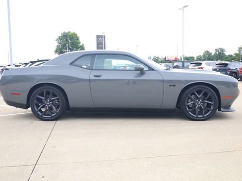 Used 2023 Dodge Challenger R/T w/ Blacktop Package RWD image 4
