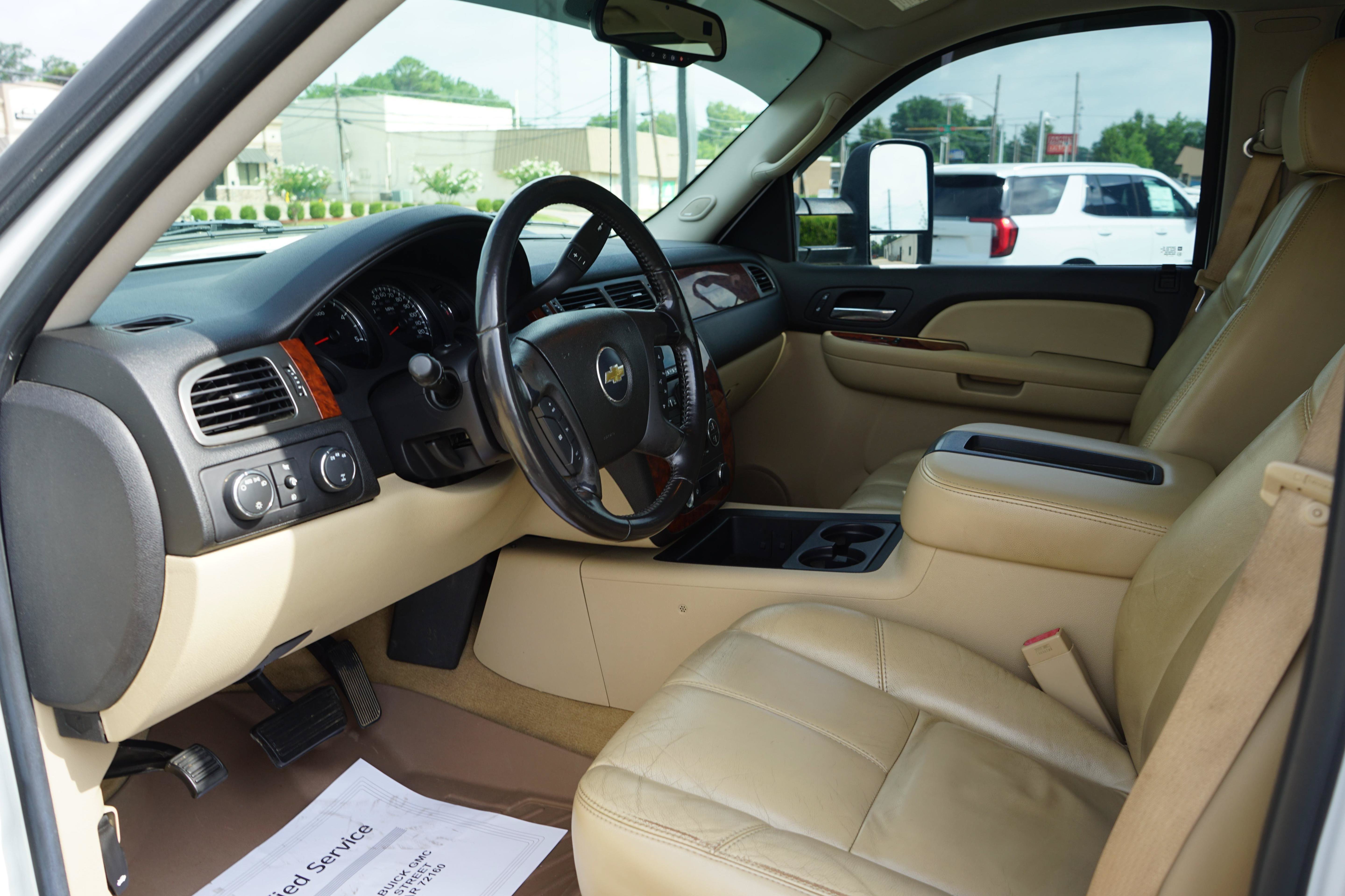 Used 2007 Chevrolet Silverado 2500 LTZ AWD/4WD image 10