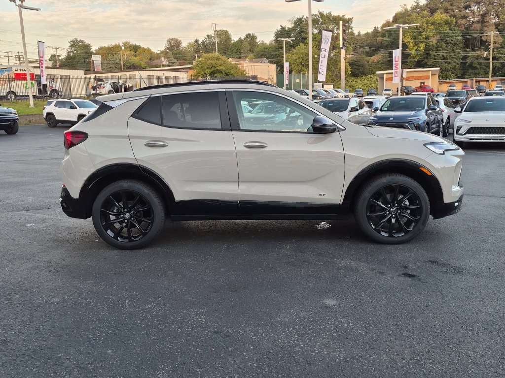 New 2026 Buick Encore GX Sport Touring w/ Studio Series AWD/4WD image 5