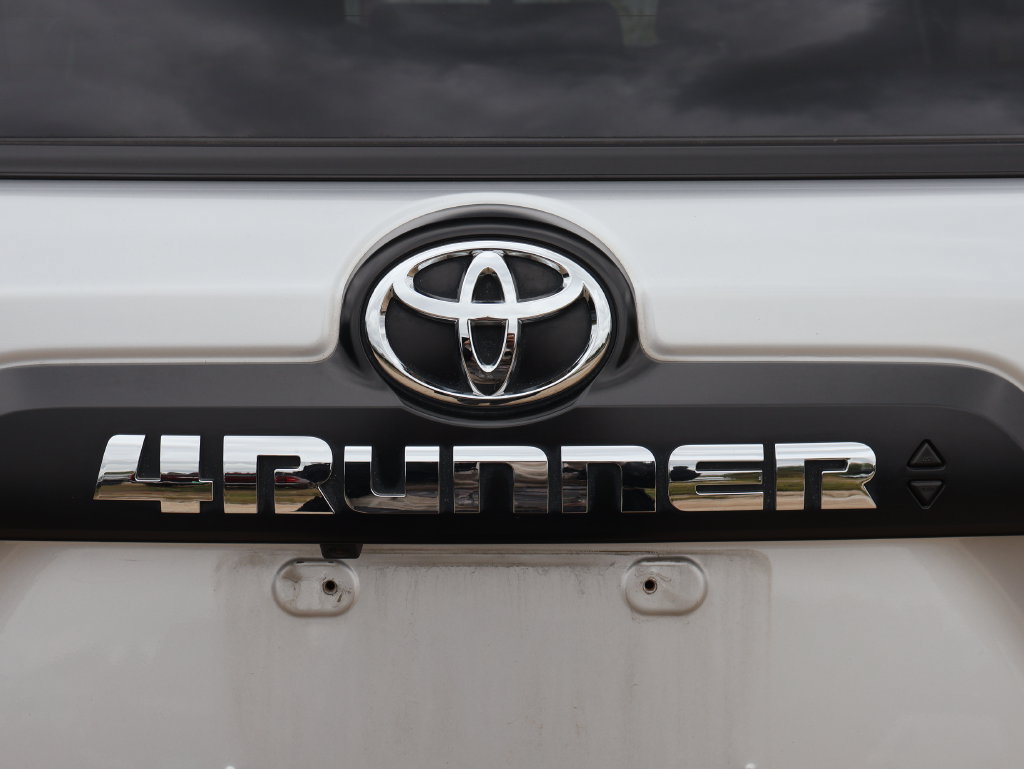 Used 2021 Toyota 4Runner TRD Off-Road Premium AWD/4WD image 22