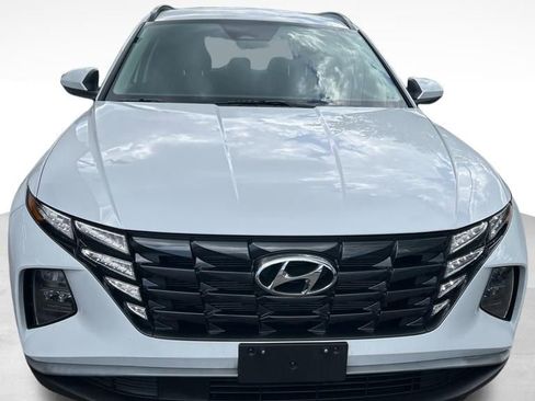 Used 2024 Hyundai Tucson SEL FWD image 2
