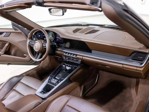 Used 2023 Porsche 911 Carrera S image 33