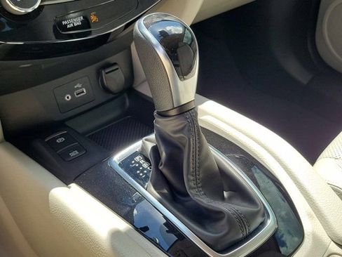 Certified 2022 Nissan Rogue Sport SL image 31