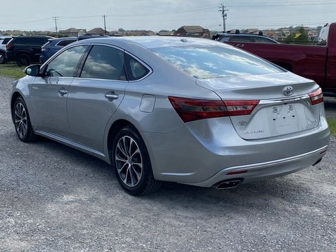 Used 2018 Toyota Avalon XLE Plus FWD image 7