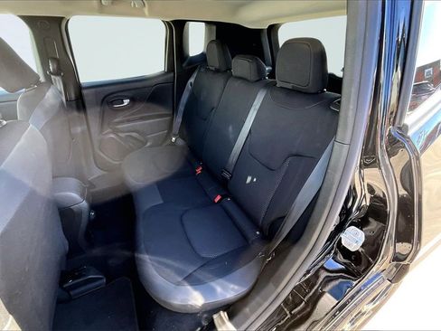 Used 2020 Jeep Renegade Altitude image 27