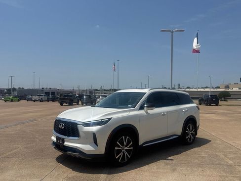 Used 2023 INFINITI QX60 Sensory w/ Vision Package AWD/4WD image 9