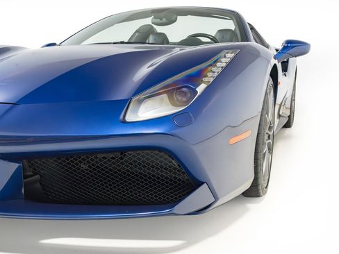 Used 2019 Ferrari 488 Spider image 48