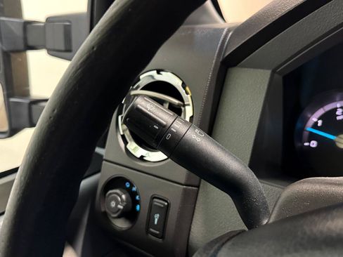 Used 2012 Ford F250 XLT w/ XLT Interior Pkg AWD/4WD image 23