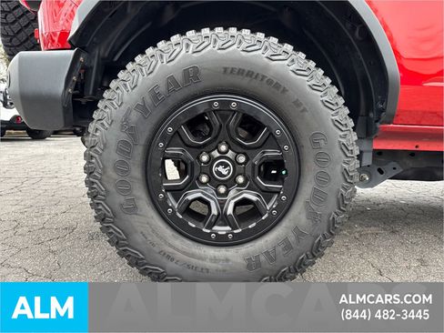 Used 2022 Ford Bronco Wildtrak image 21