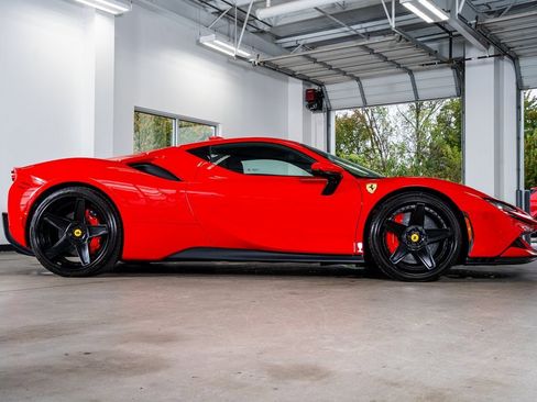 Used 2024 Ferrari SF90 Stradale image 5