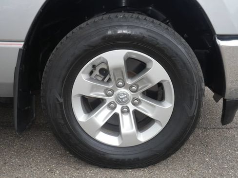 Used 2024 RAM 1500 Laramie AWD/4WD image 14