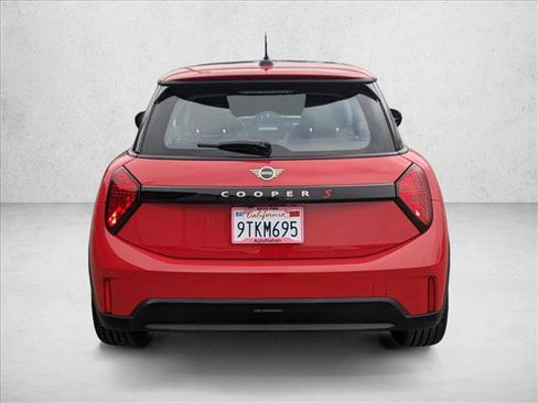 Certified 2025 MINI Cooper S image 7