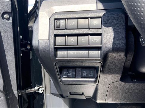 Certified 2025 Toyota 4Runner Trailhunter AWD/4WD image 36