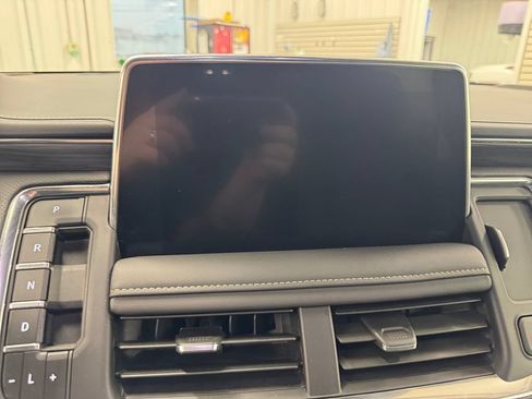 Used 2023 GMC Yukon SLT w/ SLT Luxury Package AWD/4WD image 20