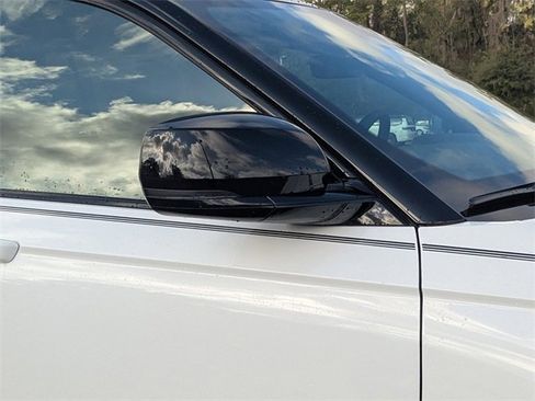 New 2025 Jeep Grand Cherokee Limited image 12