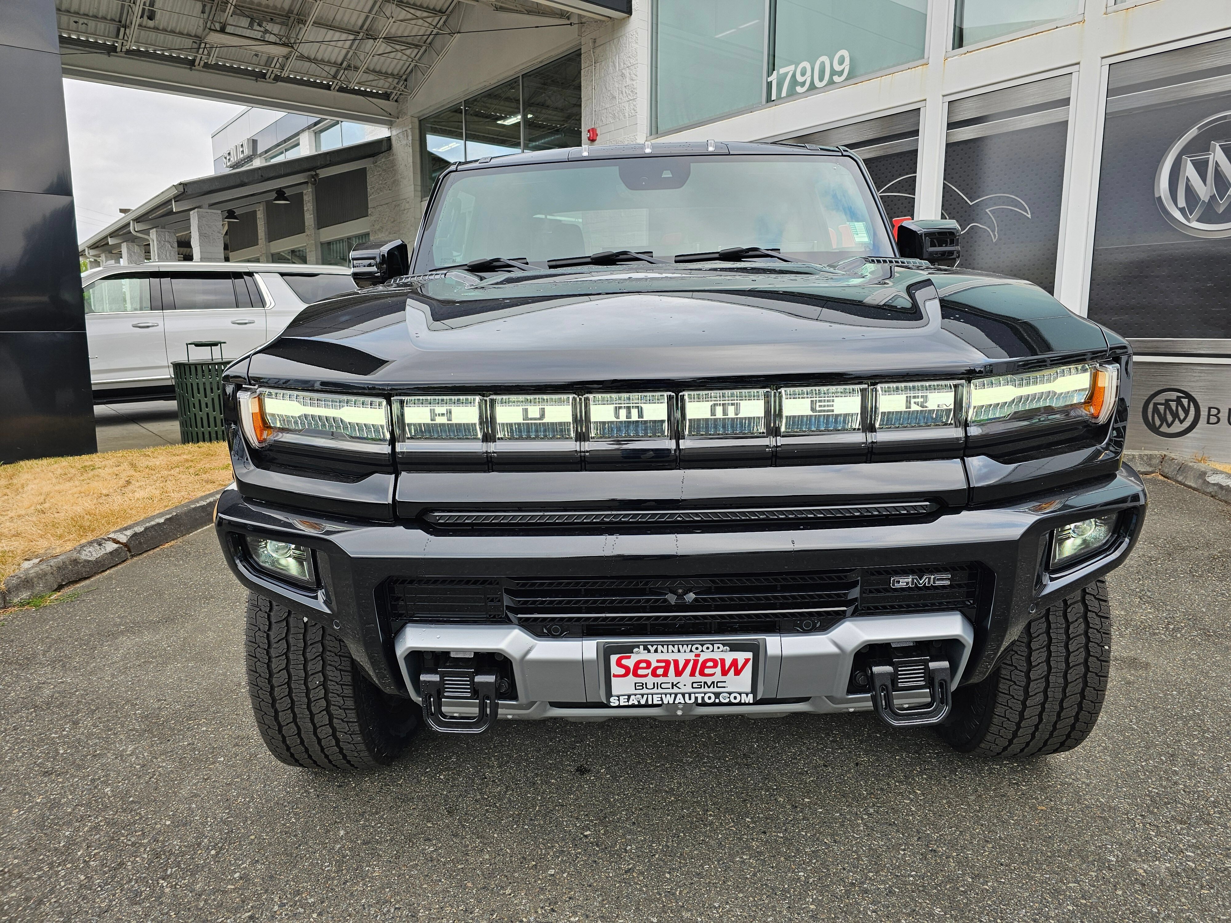 New 2024 GMC Hummer EV 2X AWD/4WD image 2