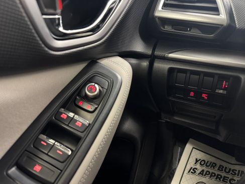 Used 2019 Subaru Forester Premium image 6