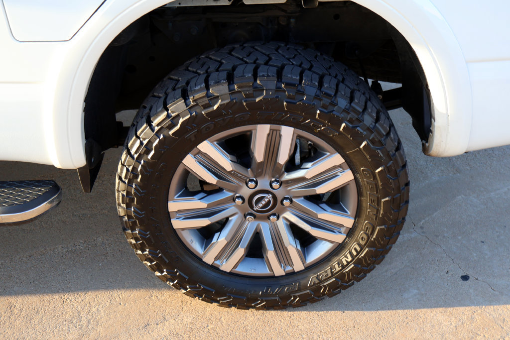 Certified 2024 Nissan Titan Platinum Reserve w/ Moonroof Package AWD/4WD image 14
