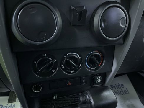 Used 2009 Jeep Wrangler X image 21